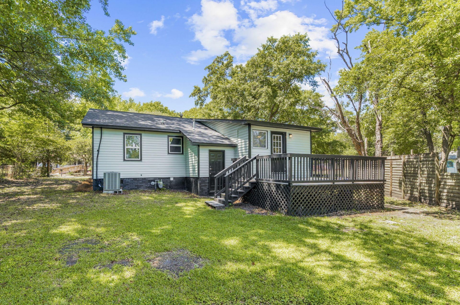 2649 Orchid Avenue Photo 19