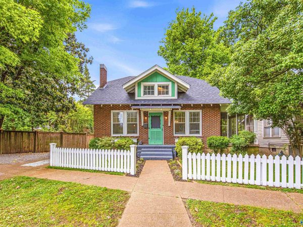 412 Gordon Drive SE, Decatur, AL 35601