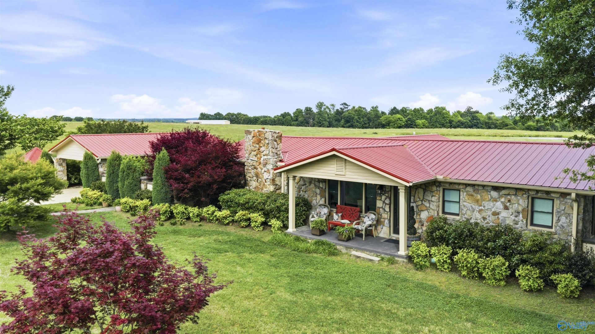1732 County Road 215, Rainsville, AL 35986 Main Photo