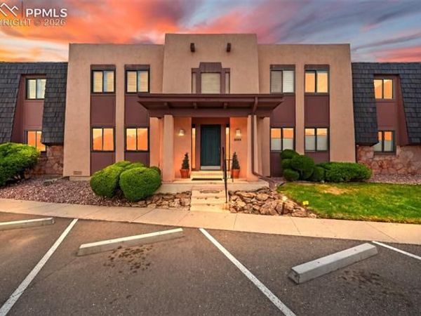2979 Mesa Road, Unit D, Colorado Springs, CO 80904
