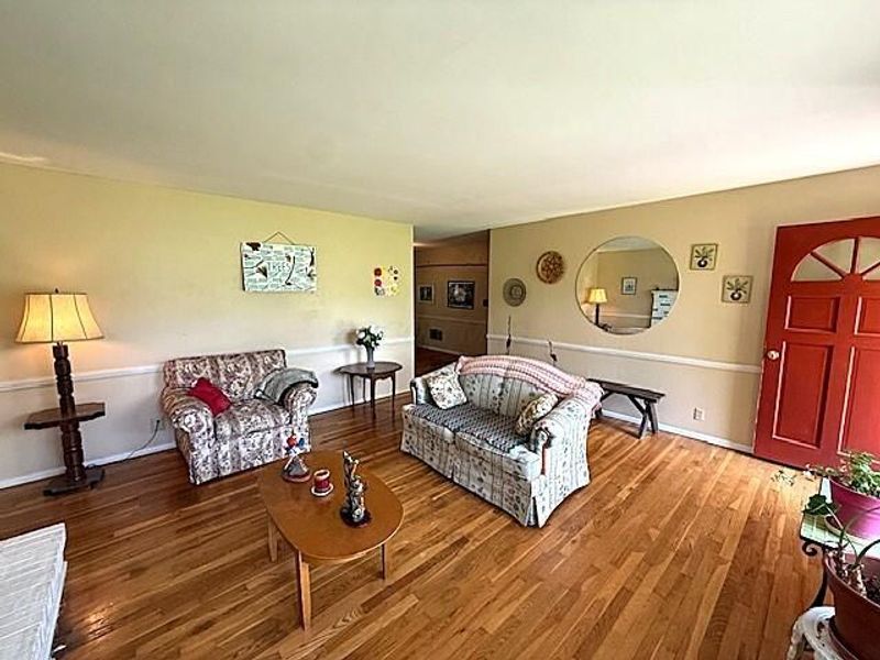 300 Eastlawn Circle , Zanesville, OH 43701 Photo 14