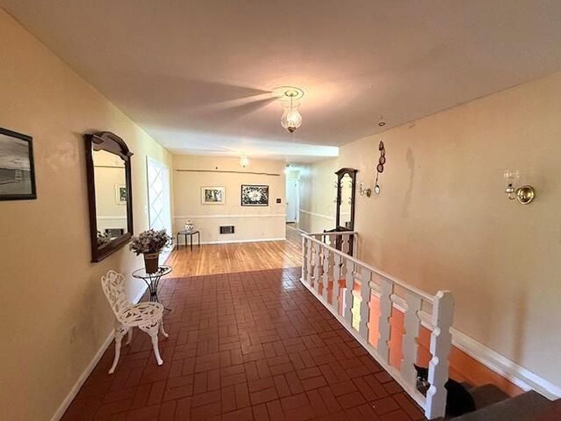 300 Eastlawn Circle , Zanesville, OH 43701 Photo 15