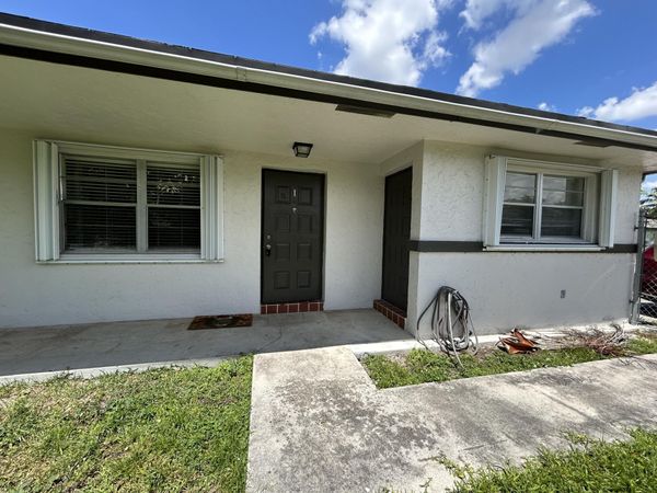 6140 SW 41st Court, Unit 1, Davie, FL 33314