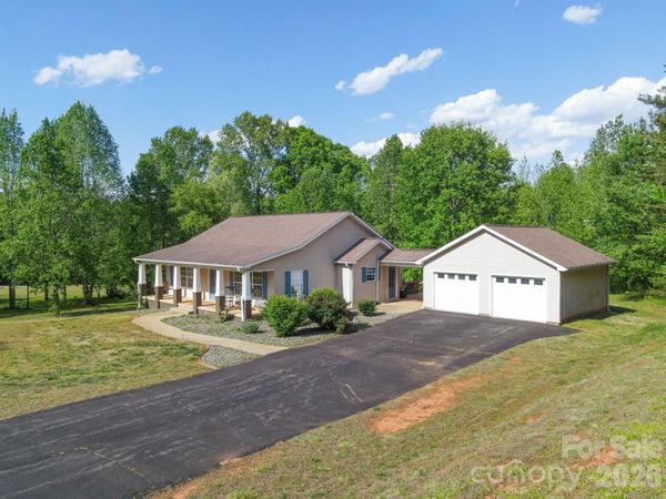 275 Treebark Road , Statesville, NC 28625