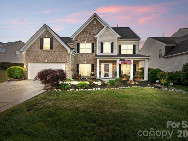 8423 Mossy Cup Trail, Harrisburg, NC 28075