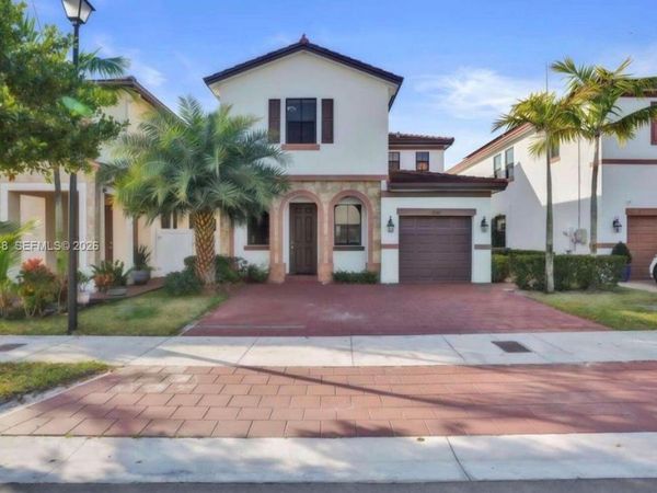3460 W 103rd Ter, Hialeah, FL 33018