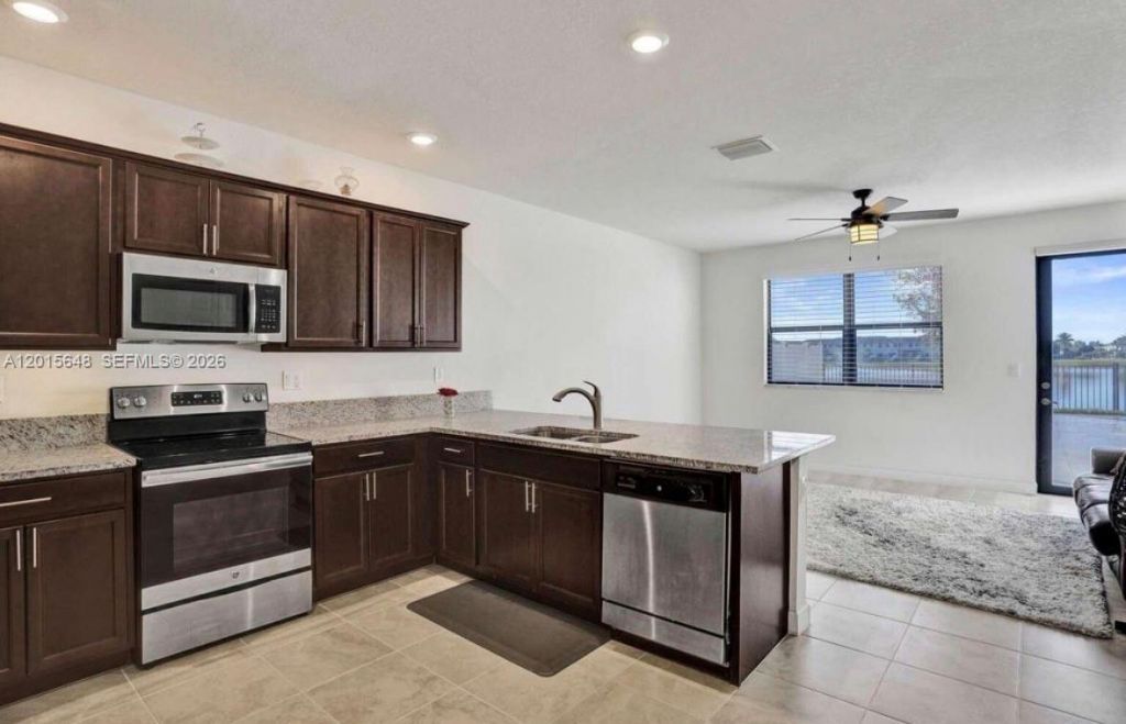 3460 W 103rd Ter, Hialeah, FL 33018 Photo