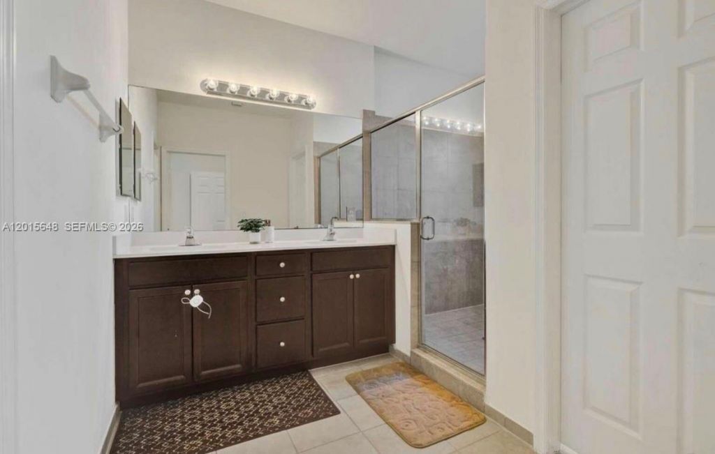3460 W 103rd Ter, Hialeah, FL 33018 Photo