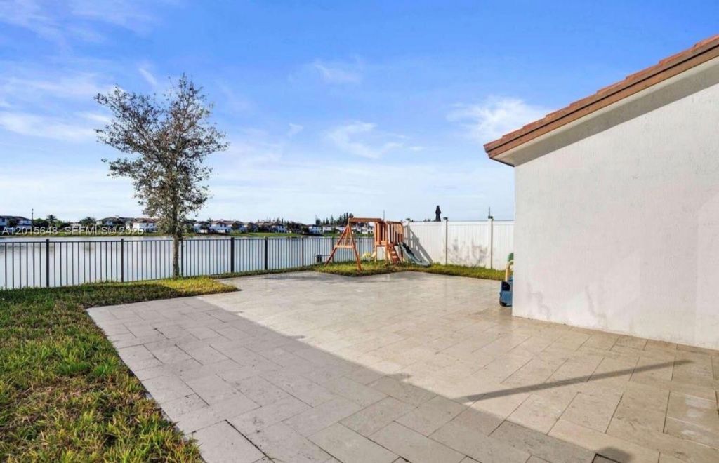 3460 W 103rd Ter, Hialeah, FL 33018 Photo