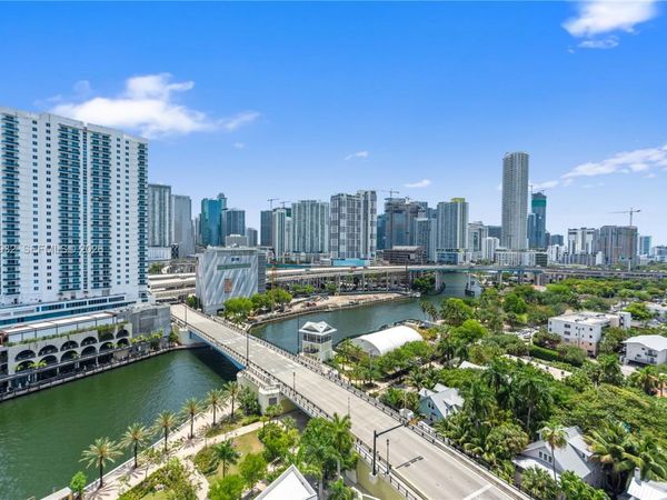 10 SW South River Dr , Unit 1504, Miami, FL 33130
