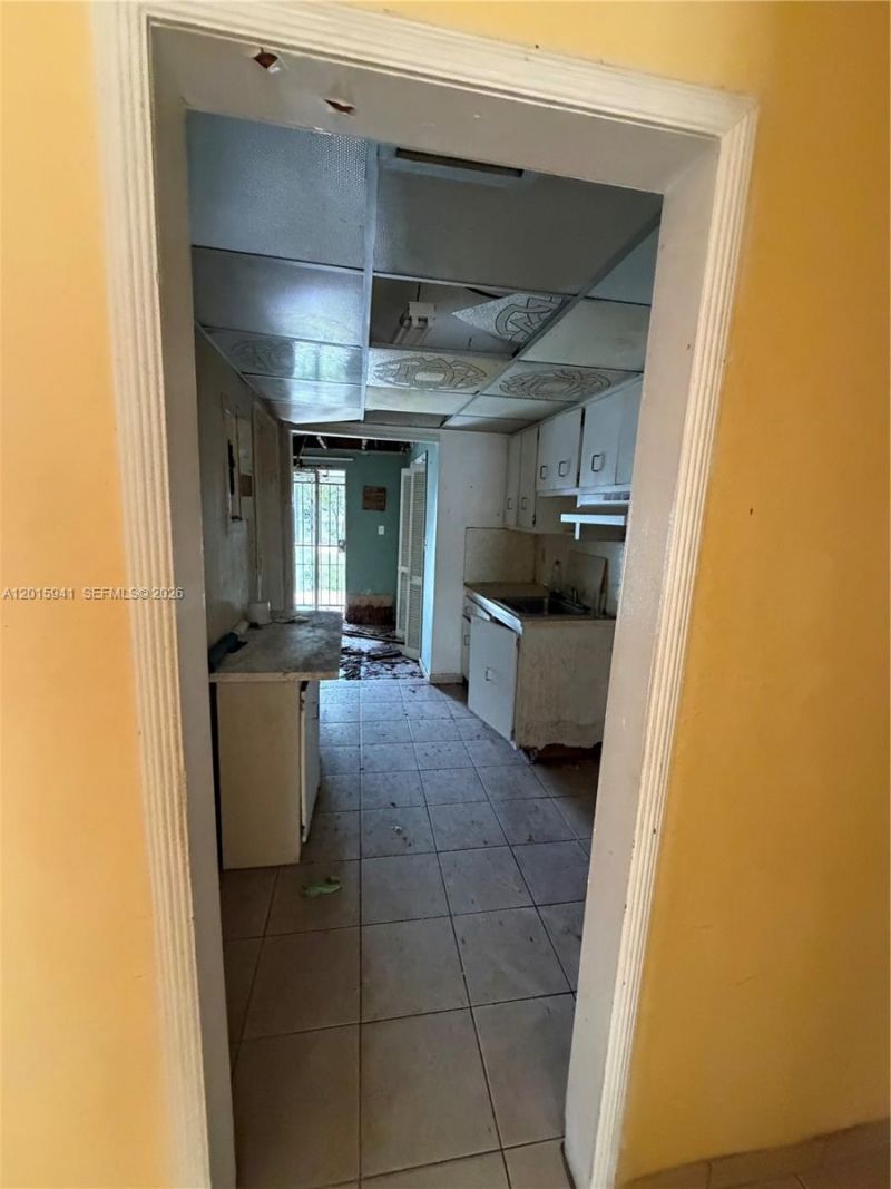 841 NE 4th Pl, Hialeah, FL 33010 Photo