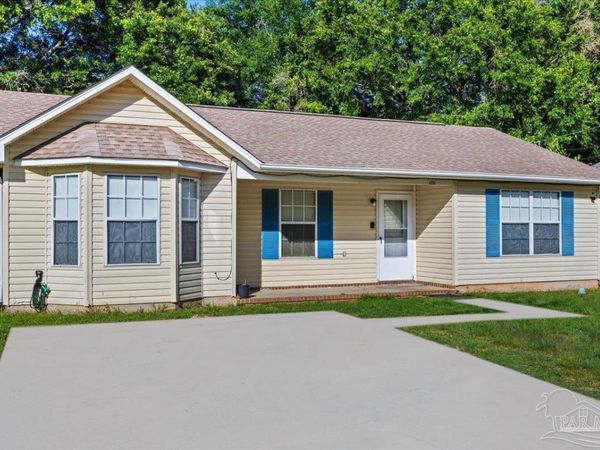 4250 Castille Ave, Pace, FL 32571