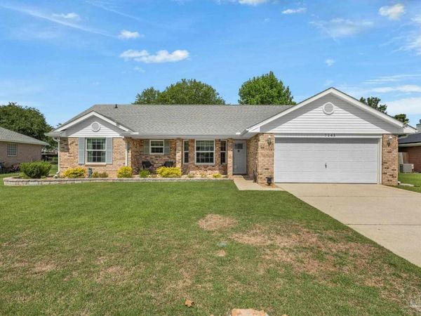 7143 Clearwood Rd, Pensacola, FL 32526