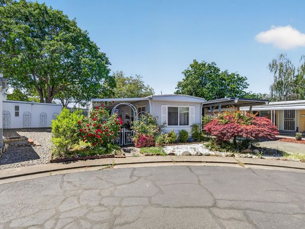 2252 Table Rock Road, Unit SPC 5, Medford, OR 97501
