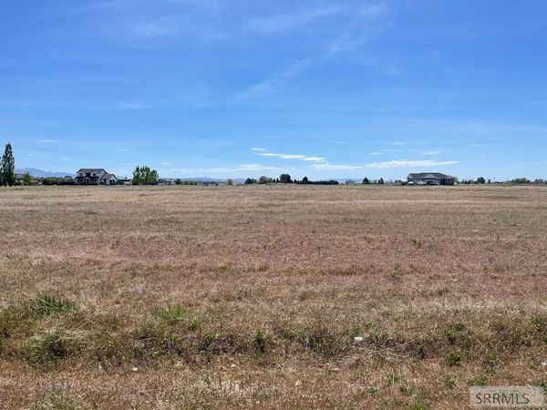 427 W 270 N, BLACKFOOT, ID 83221