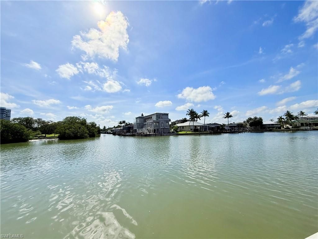 11118 Gulf Shore Dr, Unit A204, Naples, FL 34108 Photo