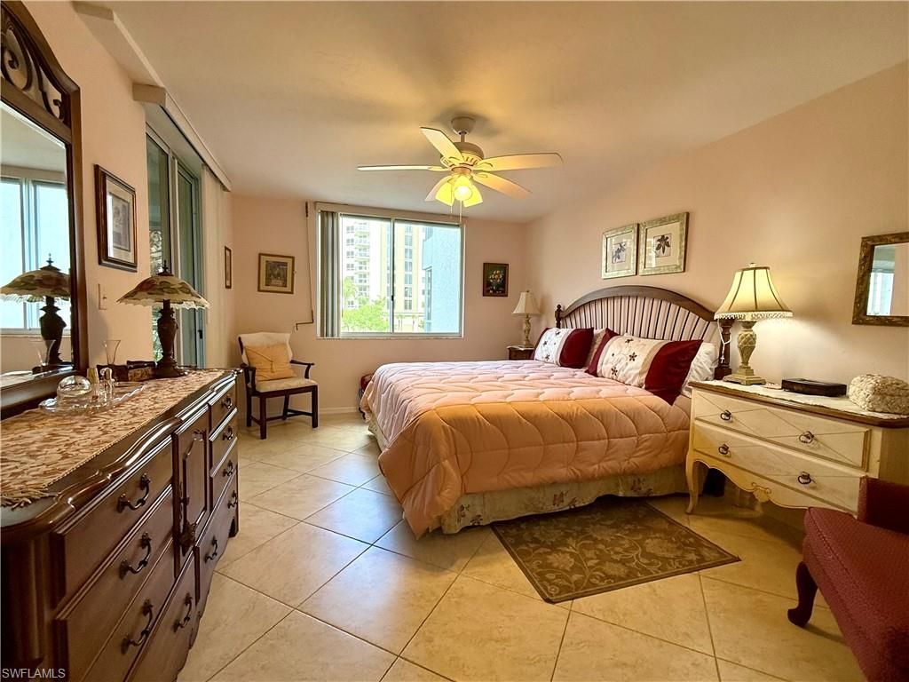 11118 Gulf Shore Dr, Unit A204, Naples, FL 34108 Photo