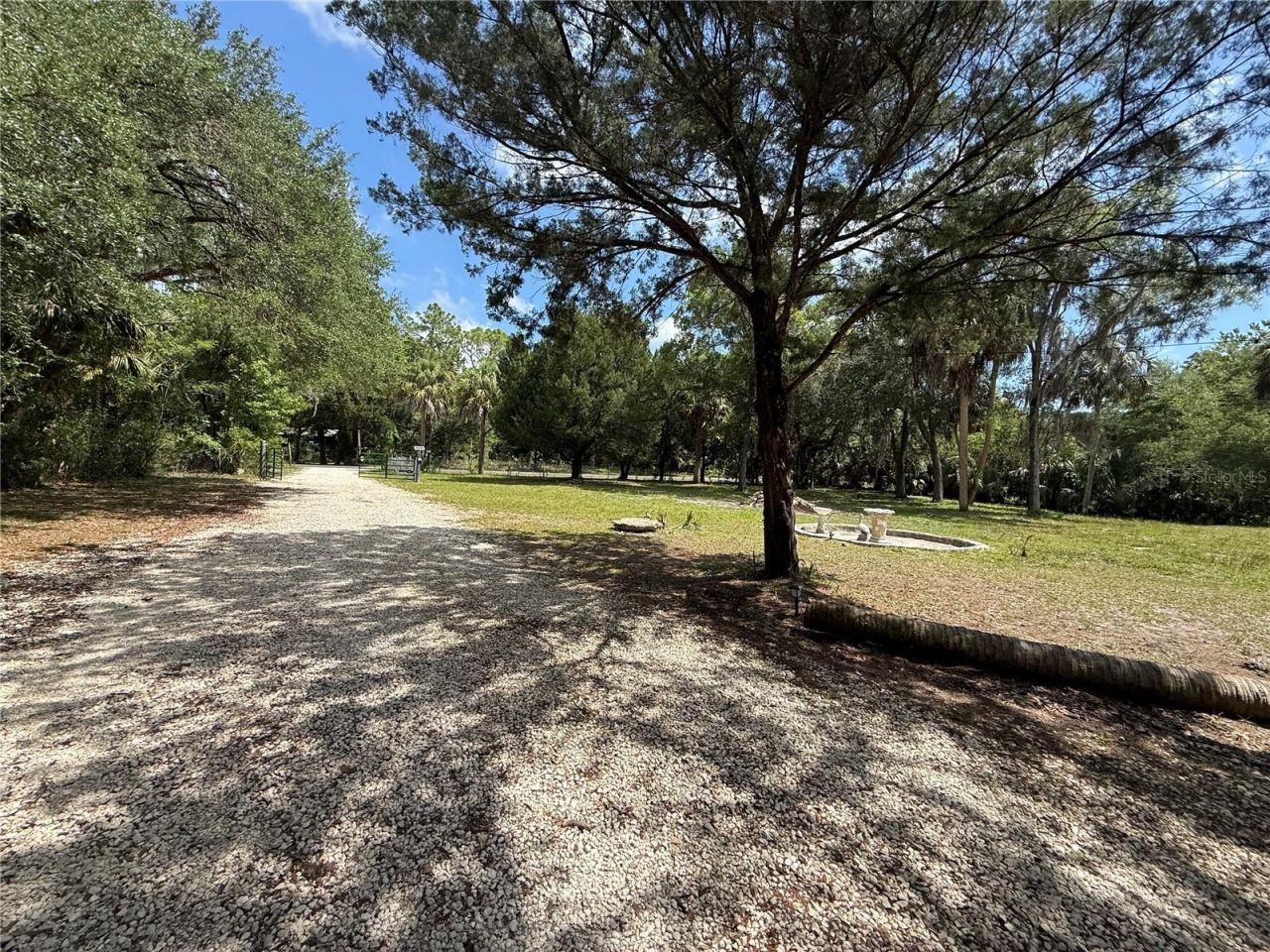 186 Gladys Avenue, Inglis, FL 34449 Photo