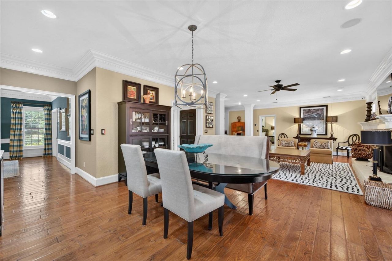 16203 Avila Boulevard, Tampa, FL 33613 Photo