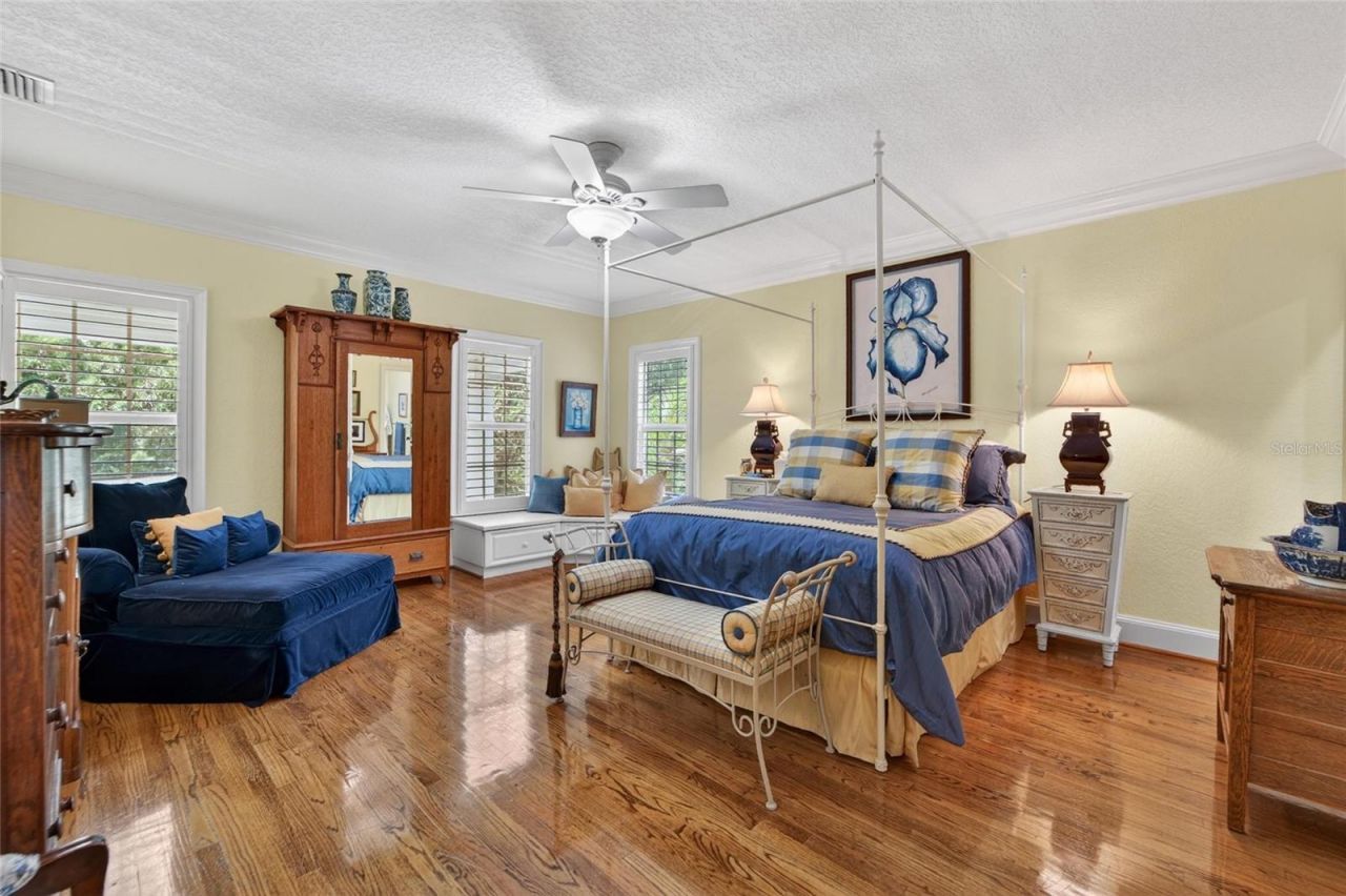 16203 Avila Boulevard, Tampa, FL 33613 Photo