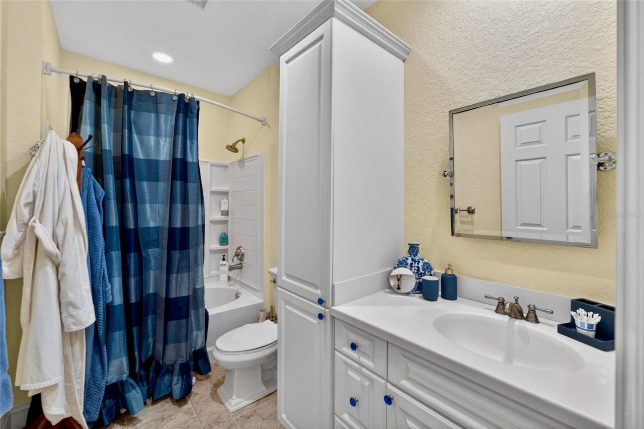 16203 Avila Boulevard, Tampa, FL 33613 Photo