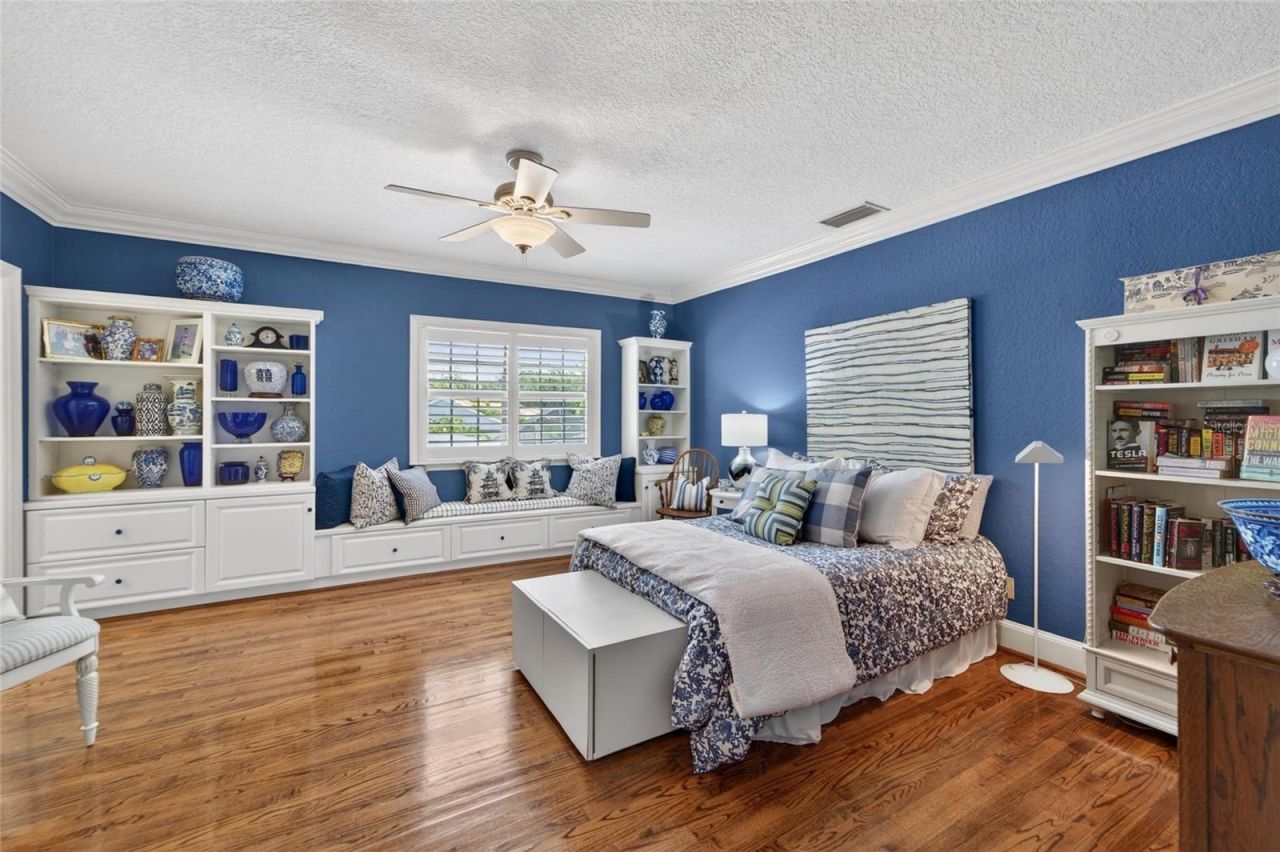 16203 Avila Boulevard, Tampa, FL 33613 Photo