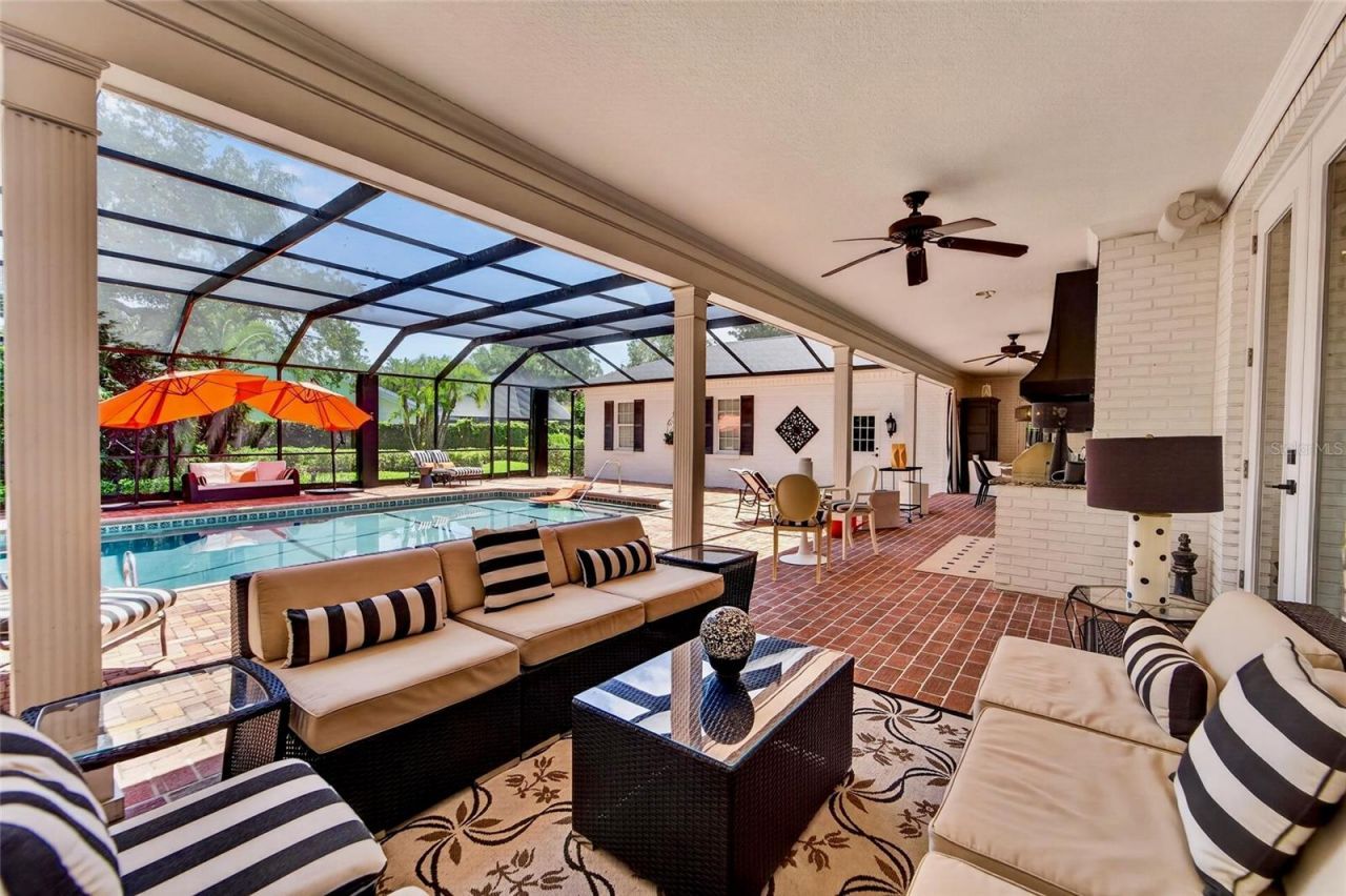 16203 Avila Boulevard, Tampa, FL 33613 Photo