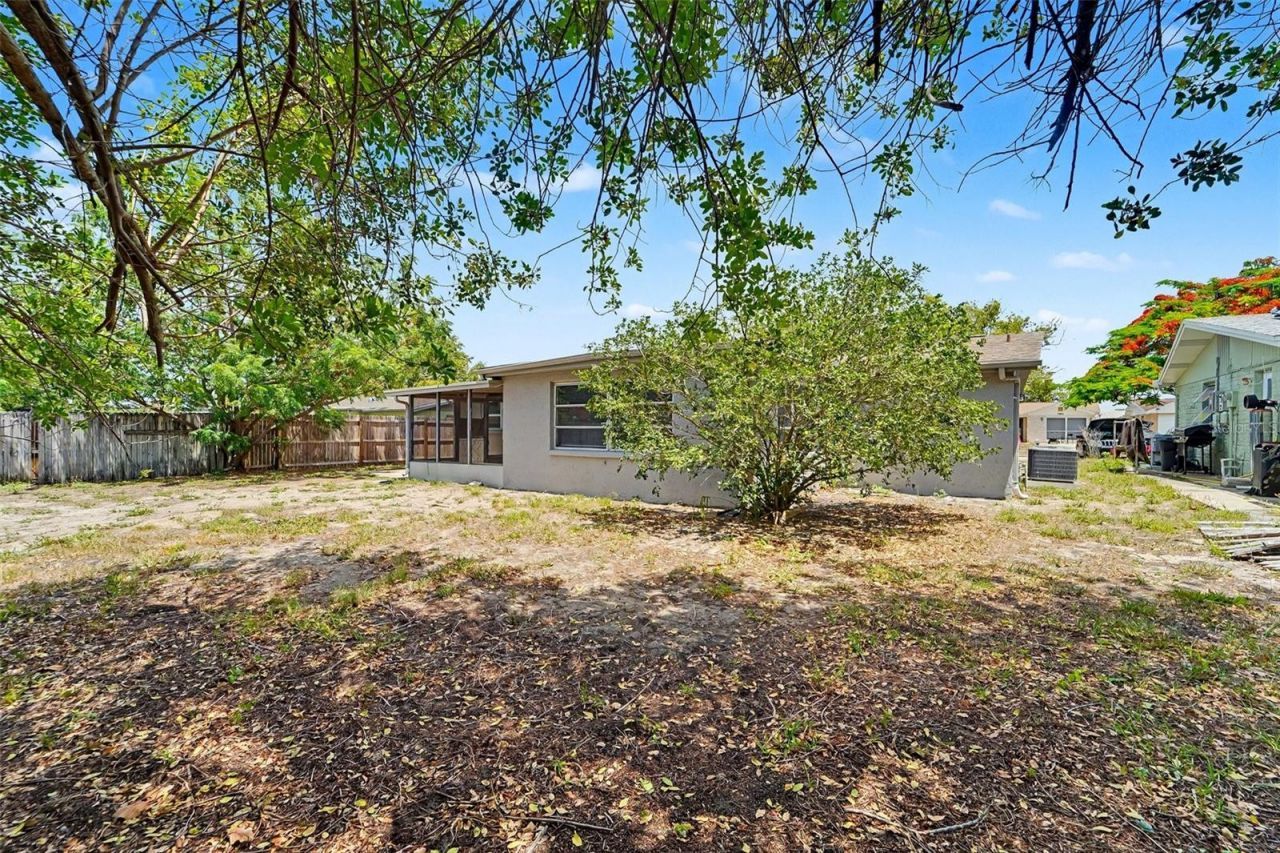 10815 Leeds Road , Port Richey, FL 34668 Photo