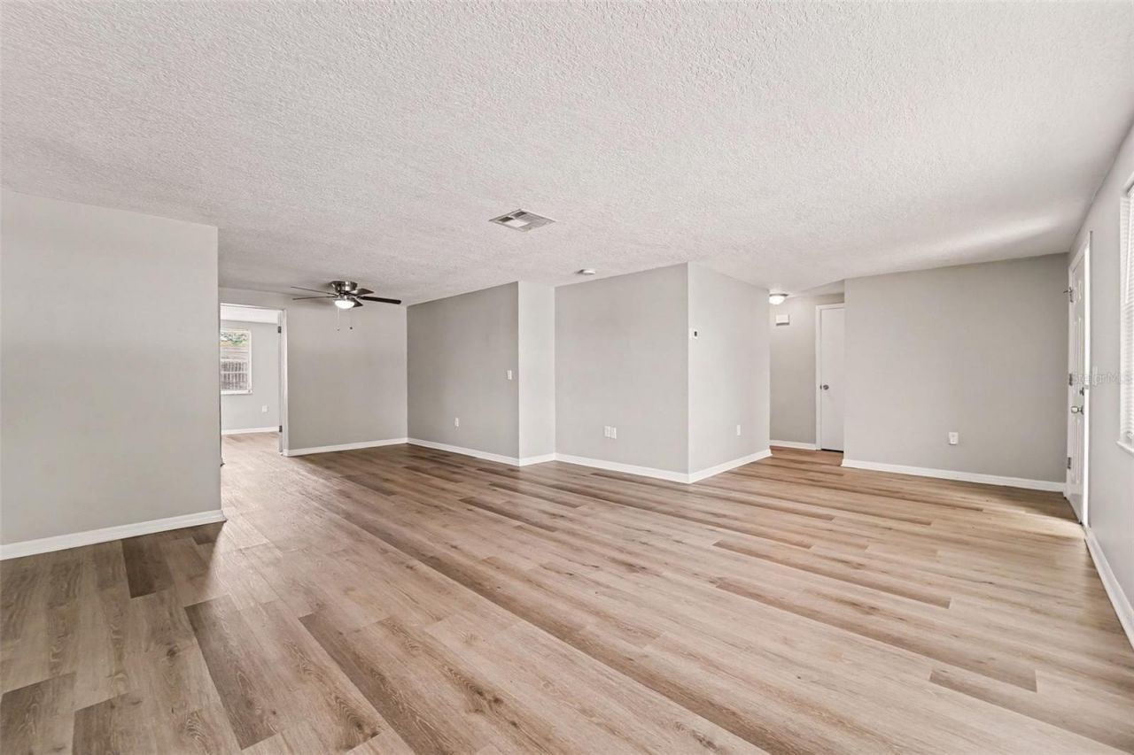 10815 Leeds Road , Port Richey, FL 34668 Photo