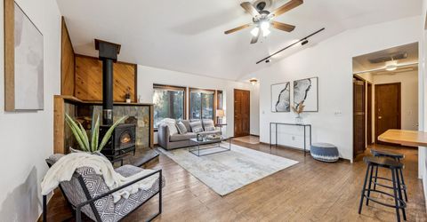 10260 Laburnham Circle, Truckee, CA 96161 Photo