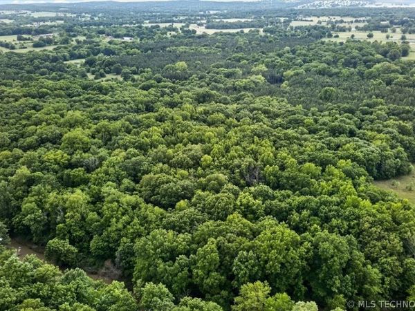 Williams Road, Cameron, OK 74932