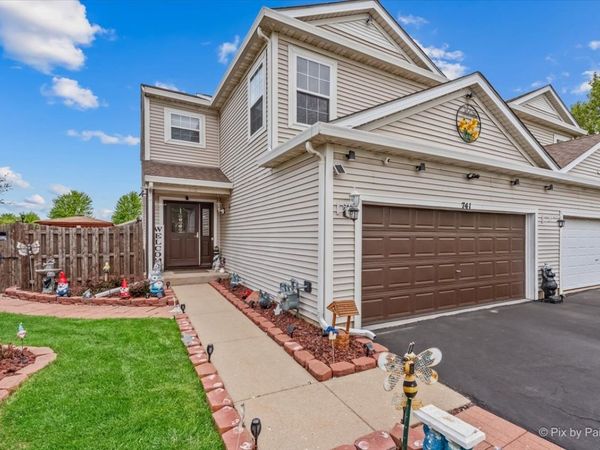 741 Wedgewood Circle , Lake In The Hills, IL 60156