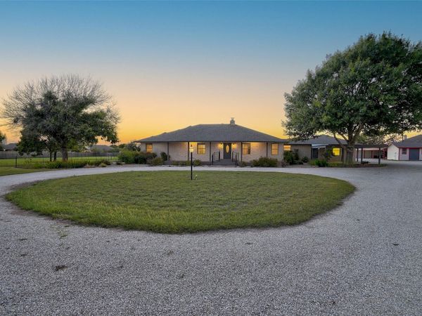 800 County Road 117, Round Rock, TX 78665