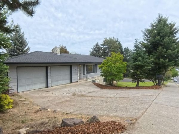 1450 NW Deane St, Pullman, WA 99163