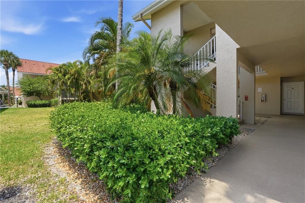 9627 Eaton Gardens Ln , Unit 205, Fort Myers, FL 33919 Photo