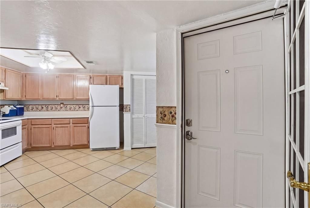 9627 Eaton Gardens Ln , Unit 205, Fort Myers, FL 33919 Photo