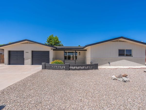 6060 E DALLAS Street, Mesa, AZ 85205