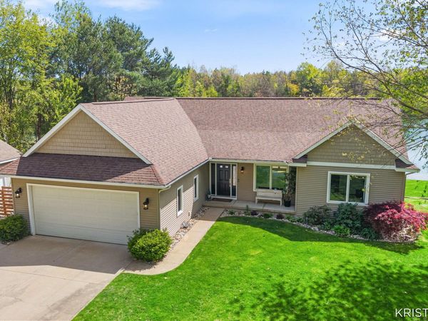 9760 Jade Drive, Allendale, MI 49401