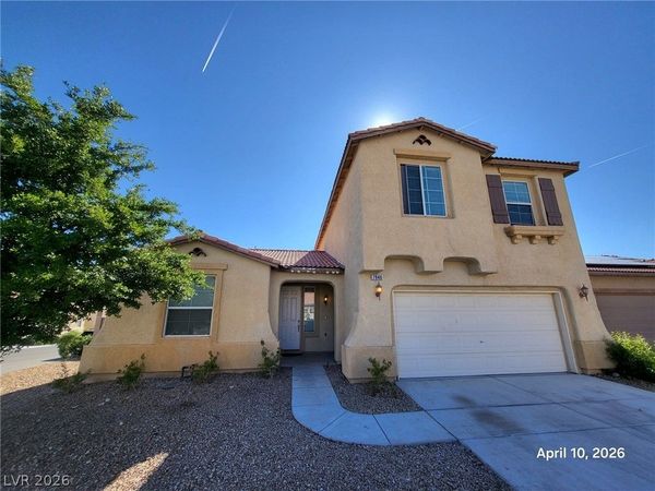 7946 Skyline View Court , Las Vegas, NV 89113
