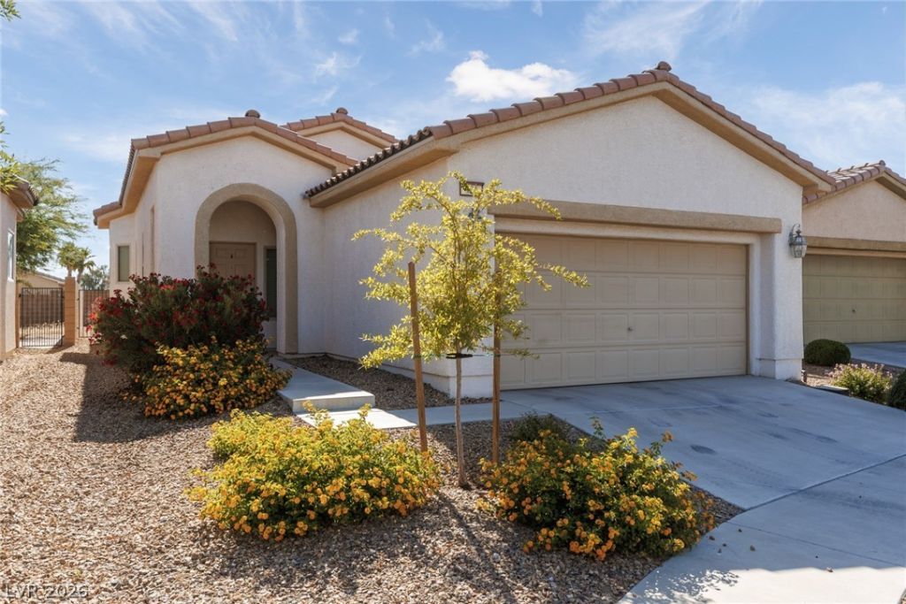 704 Bridgeford Court, Henderson, NV 89011 Main Photo