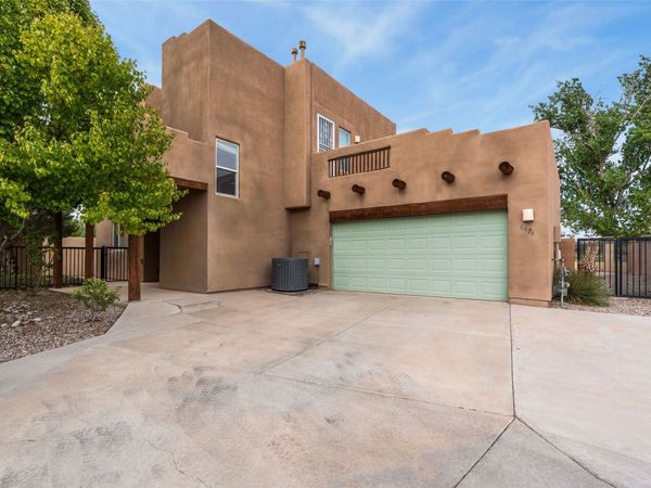 6474 Paseo Del Sol W, Santa Fe, NM 87507