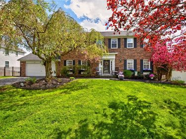 109 Broadmoor Trail, Fairport, NY 14450