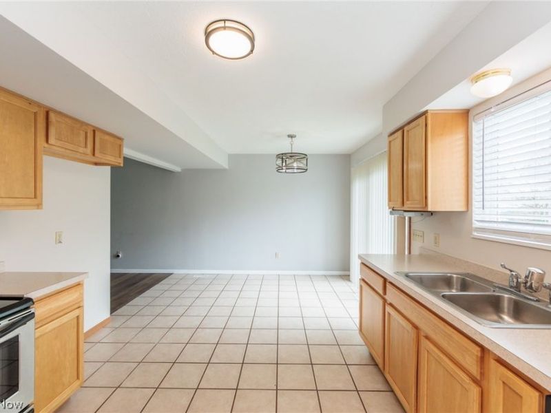 671 Tioga Trail, Willoughby, OH 44094 Photo 17