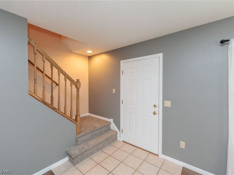 671 Tioga Trail, Willoughby, OH 44094 Photo 8