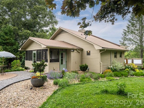 56 Donna Lane, Alexander, NC 28701