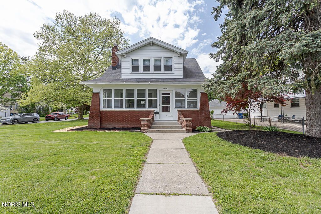 1616 Yosemite Drive, Toledo, OH 43614 Main Photo