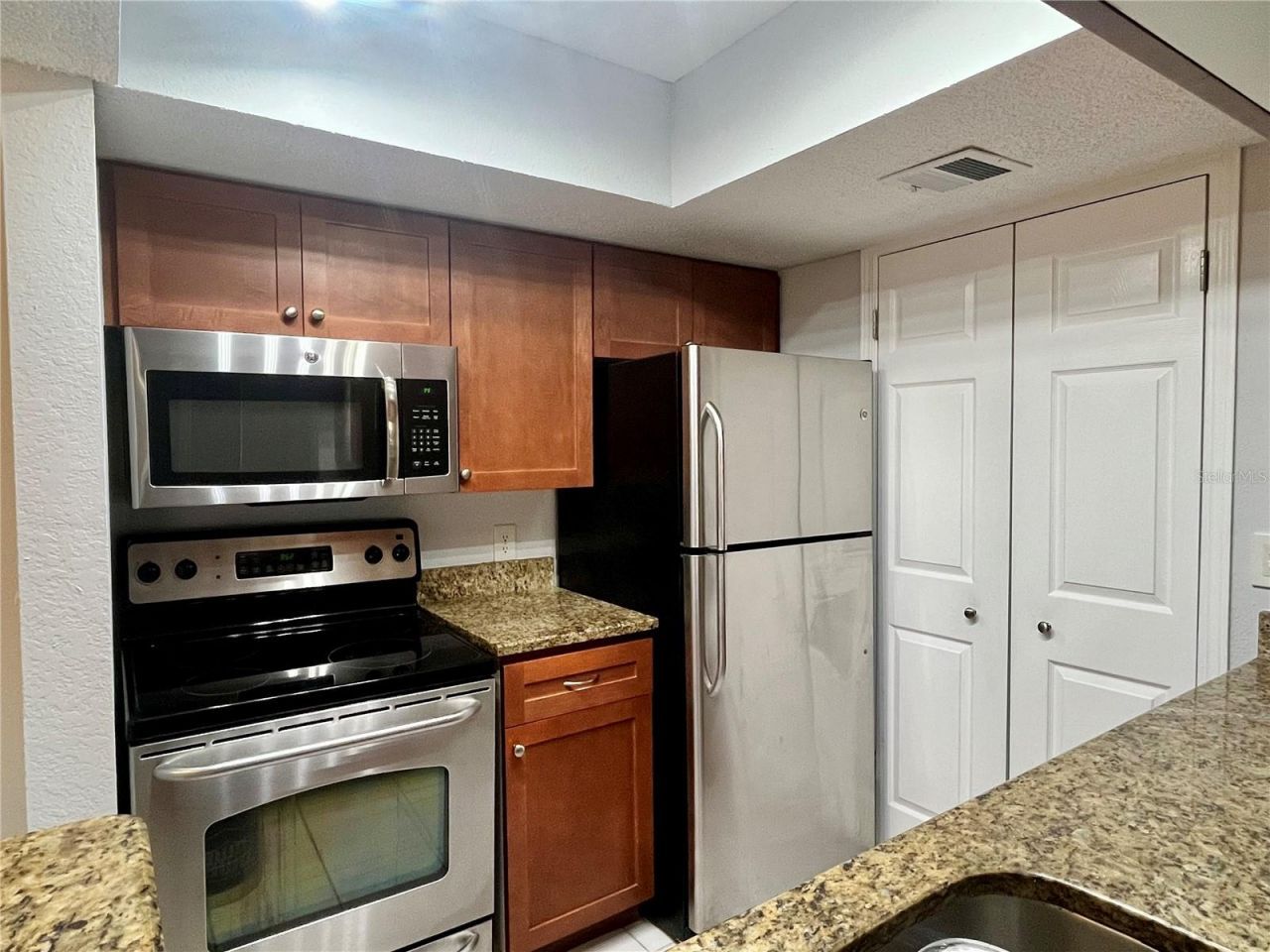 10200 Gandy Boulevard N, Unit 1229, Saint Petersburg, FL 33702 Photo