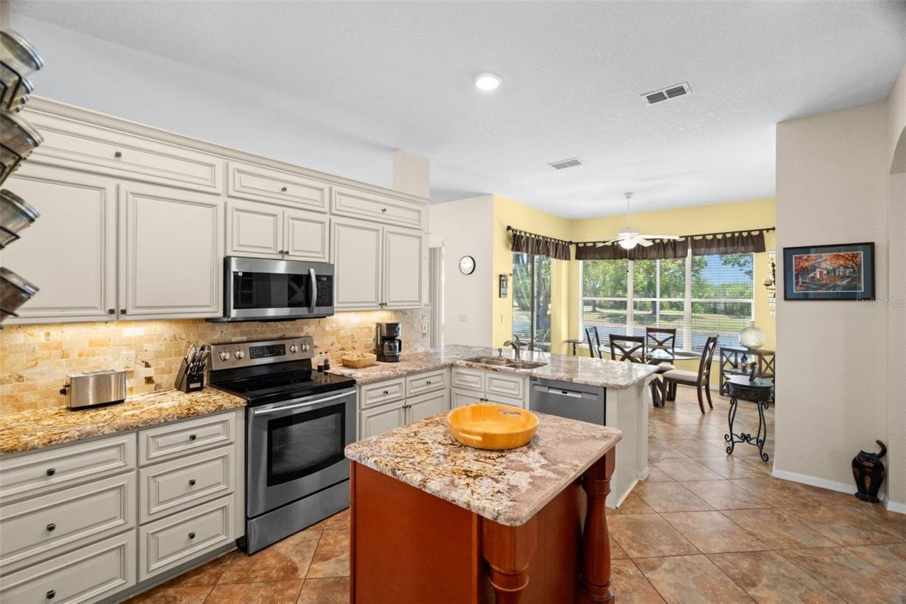 1134 Signature Drive, Sun City Center, FL 33573 Photo