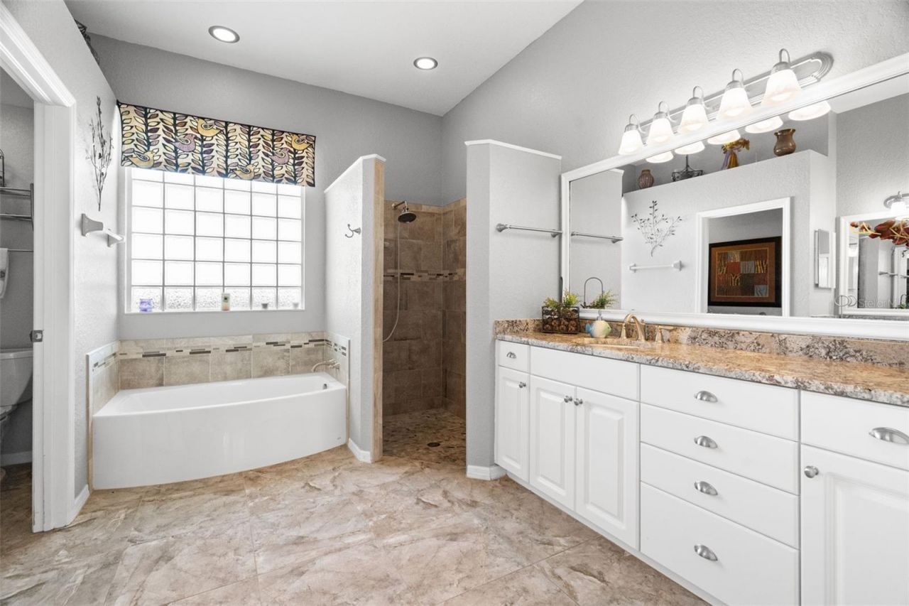 1134 Signature Drive, Sun City Center, FL 33573 Photo