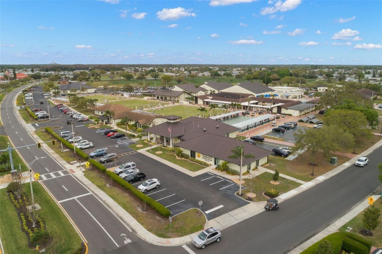 1134 Signature Drive, Sun City Center, FL 33573 Photo